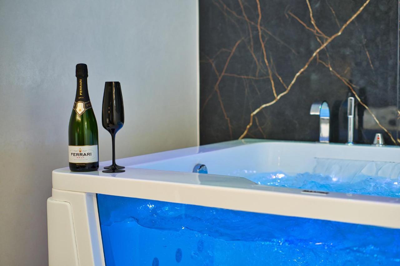 Distinto Suite & Rooms Lecce Buitenkant foto