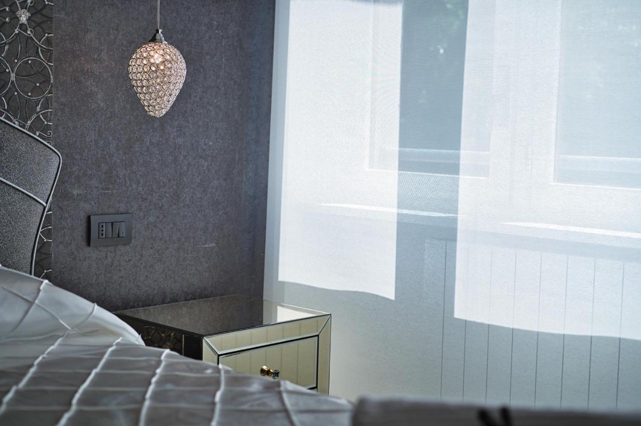 Distinto Suite & Rooms Lecce Buitenkant foto