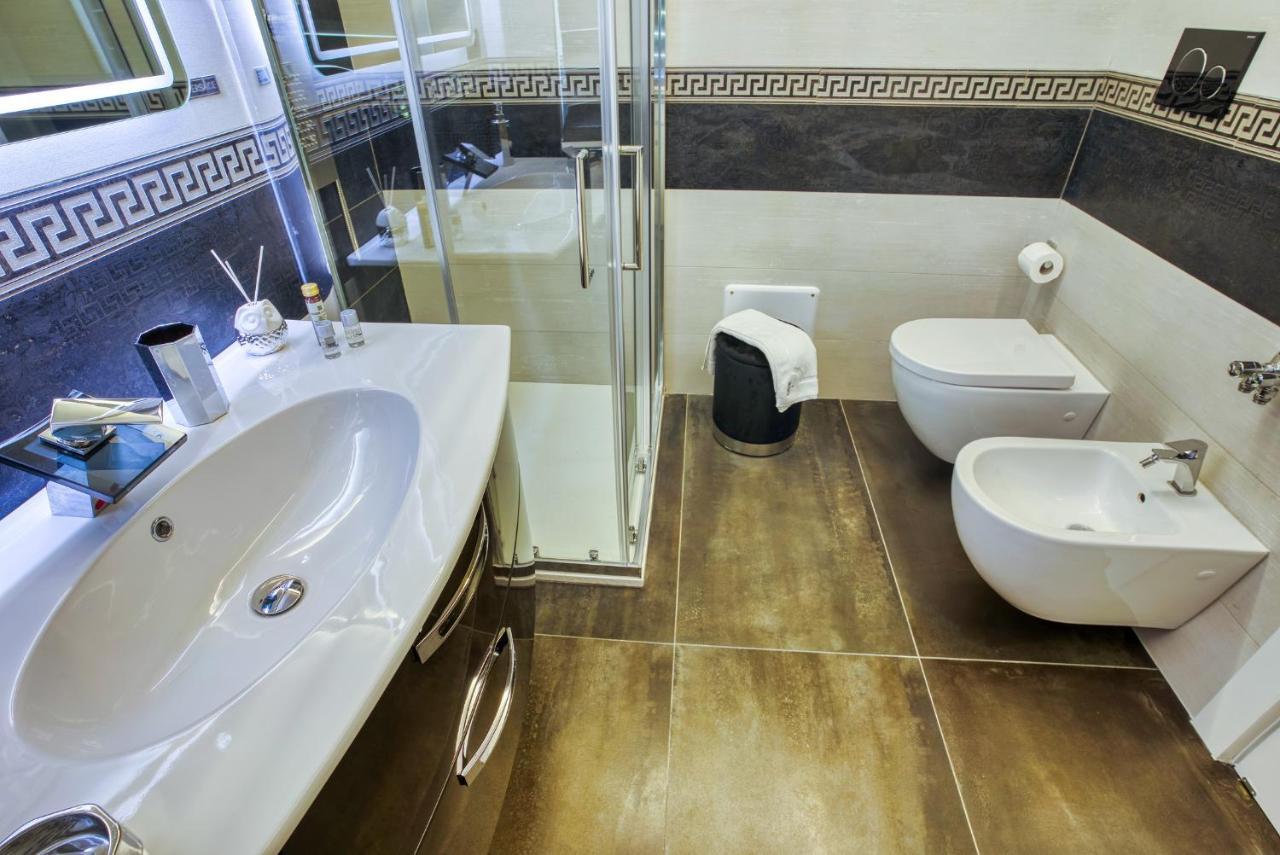 Distinto Suite & Rooms Lecce Buitenkant foto