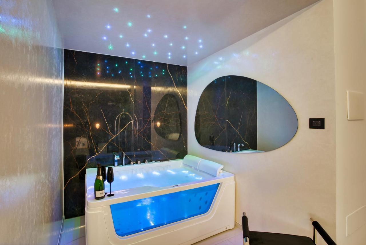 Distinto Suite & Rooms Lecce Buitenkant foto