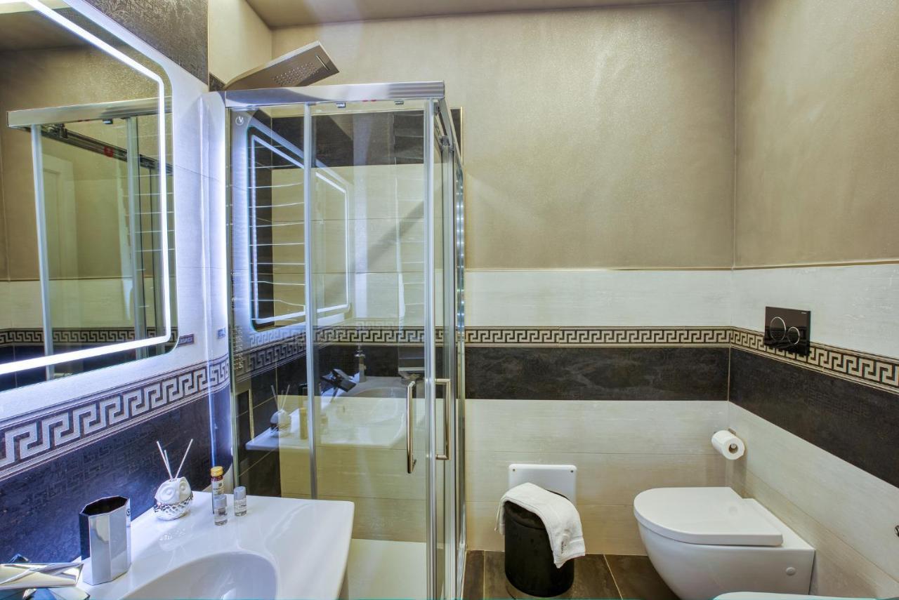 Distinto Suite & Rooms Lecce Buitenkant foto