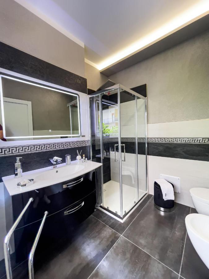Distinto Suite & Rooms Lecce Buitenkant foto